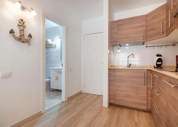 아파트 Torres Del Sol 1a002 *